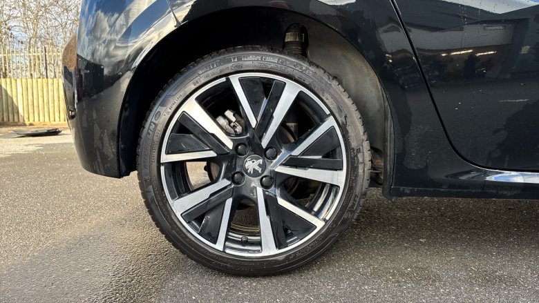 Peugeot 208 1.2 PureTech 130 Allure 5dr EAT8 Petrol Hatchback